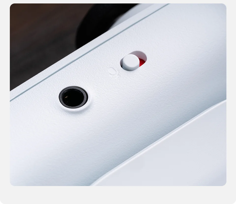 8BitDo Ultimate 3-Mode Xbox Hall Effect Controller image 17