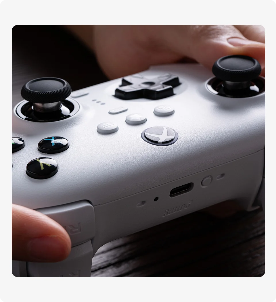 8BitDo Ultimate 3-Mode Xbox Hall Effect Controller image 11